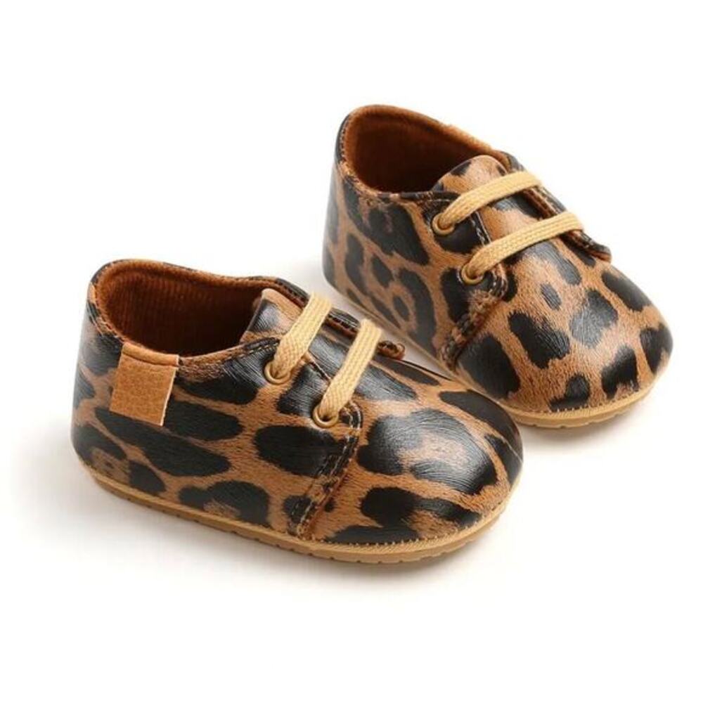 New baby leather shoes Size 1, 0-6 months